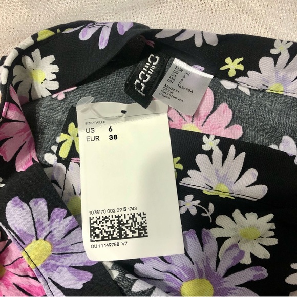 Floral Print Wrap Skirt - Picture 3 of 3